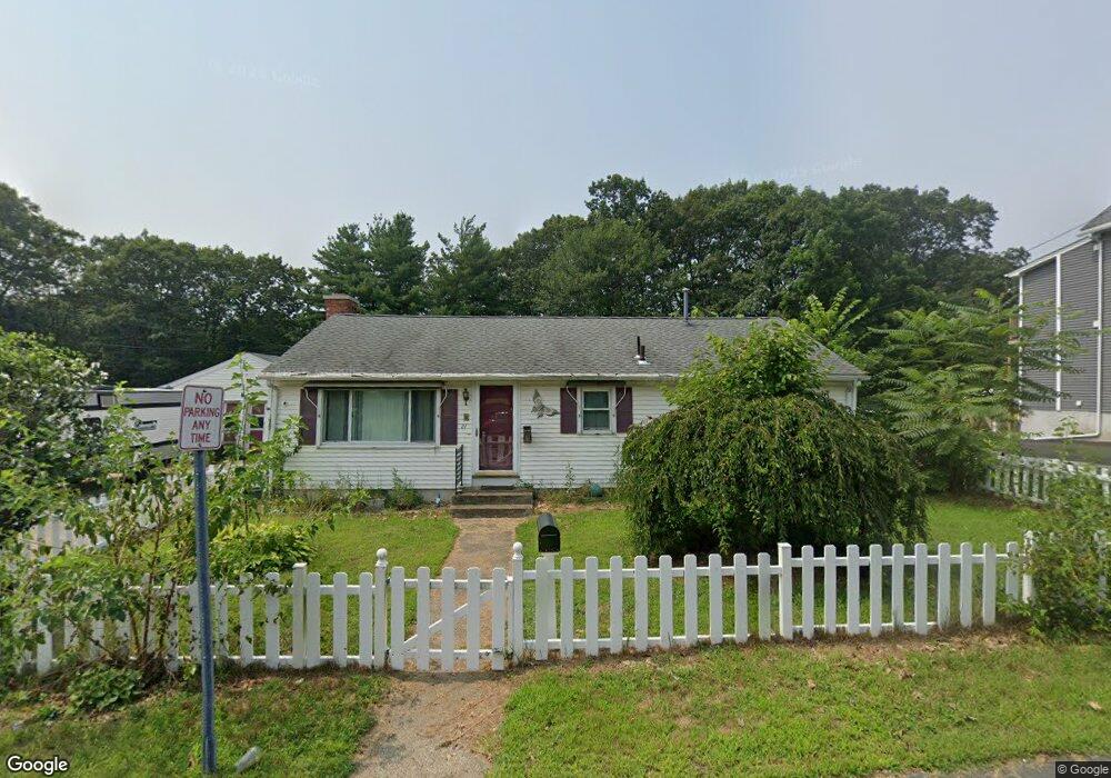 21 Rogers Ave, Ludlow, MA 01056 - photo 1