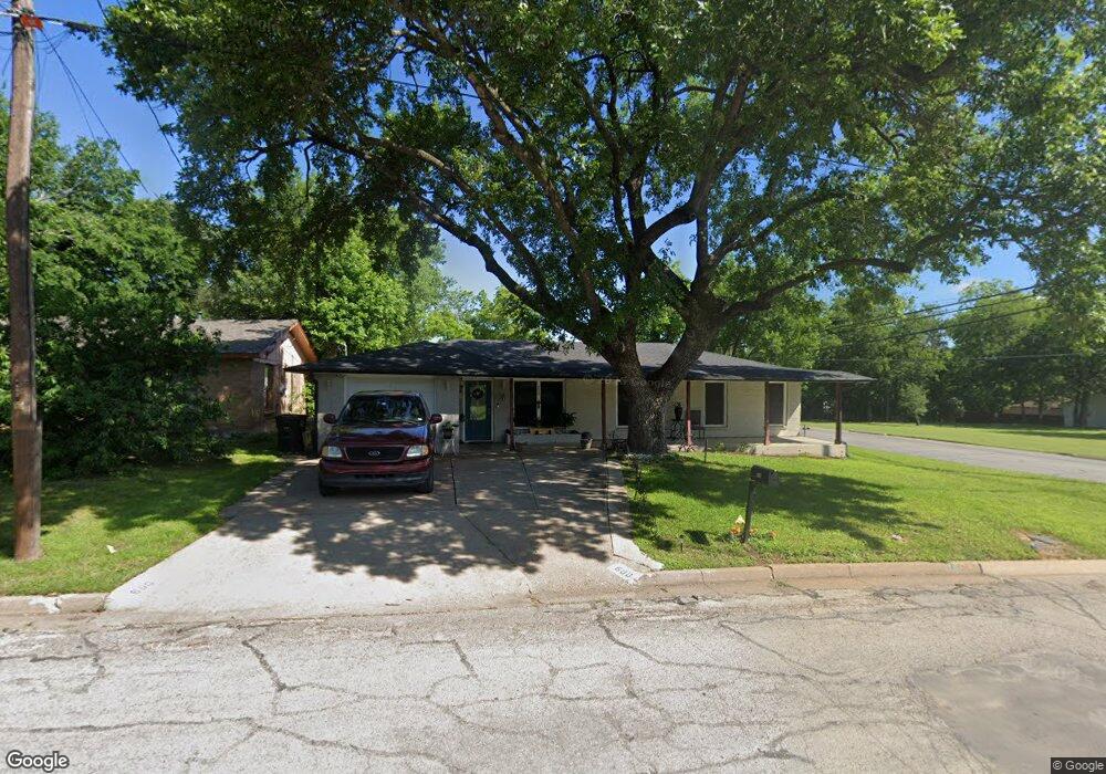 600 Williams Ave, Cleburne, TX 76033 - photo 1