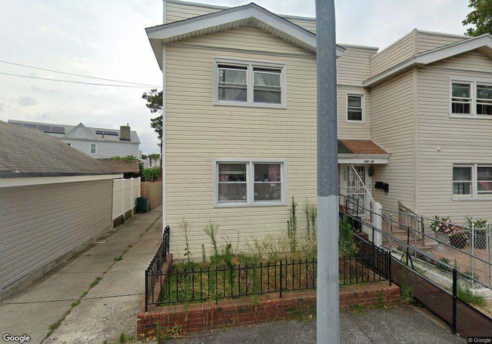 19711 91st Rd, Hollis, NY 11423 - photo 1