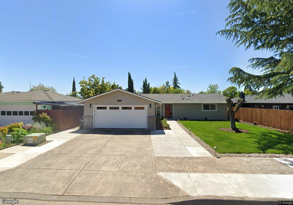 451 Beall Ln, Central Point, OR 97502 - photo 1