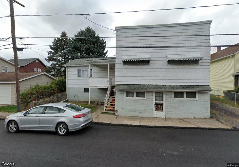 207 Prospect St, Dunmore, PA 18512 - photo 1