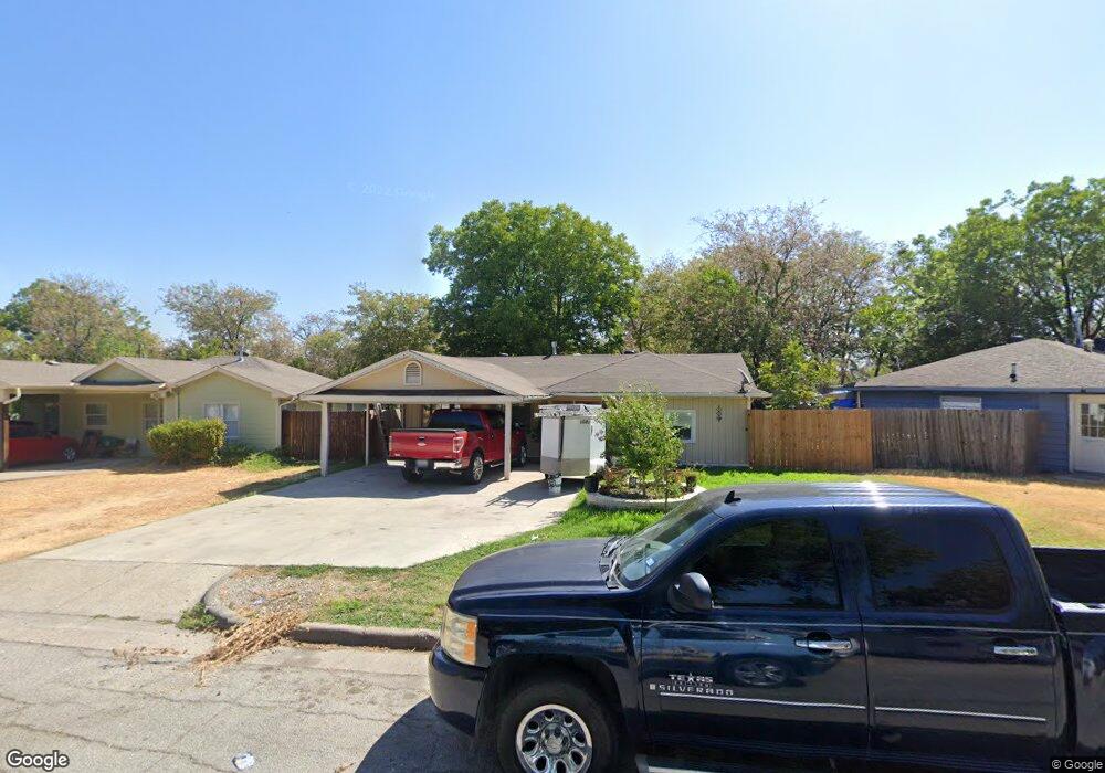 825 Wahoo Trace, Grand Prairie, TX 75051 - photo 1