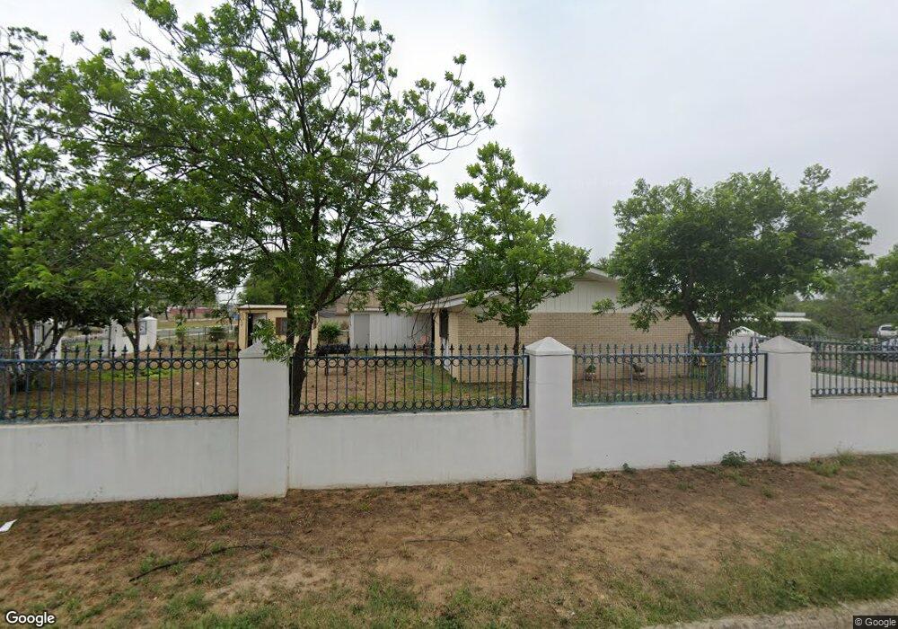 633 Cactus Dr unit B, Laredo, TX 78041 - photo 1