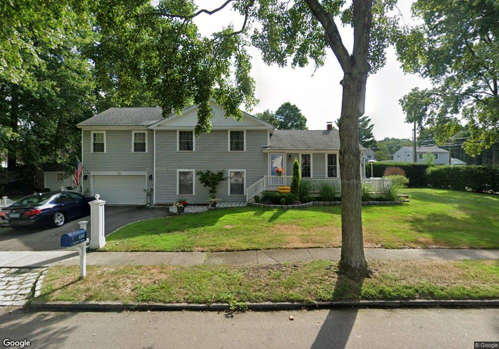 153 Robert Ln, Fairfield, CT 06824 - photo 1