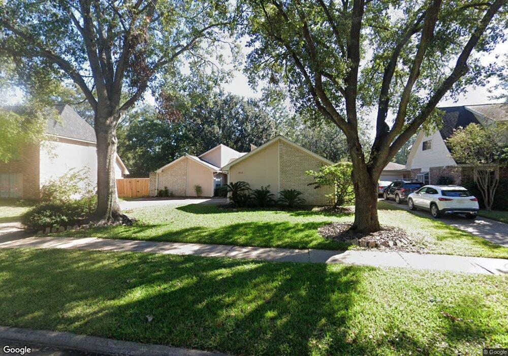 8110 Town Creek Dr, Houston, TX 77095 - photo 1