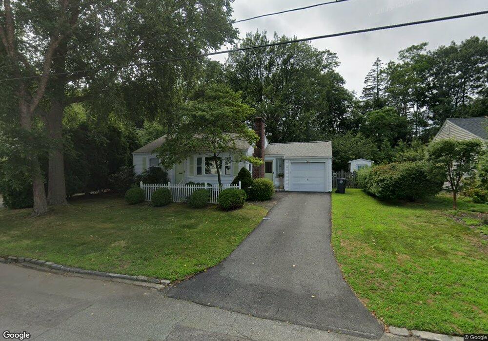 121 Poplar Dr, Cranston, RI 02920 - photo 1