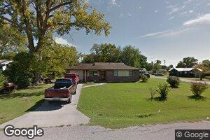 208 W Davis Ave, Davis, OK 73030