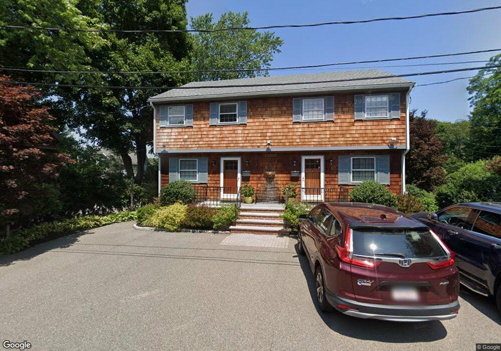 1 Dix Rd, Marblehead, MA 01945 - photo 1