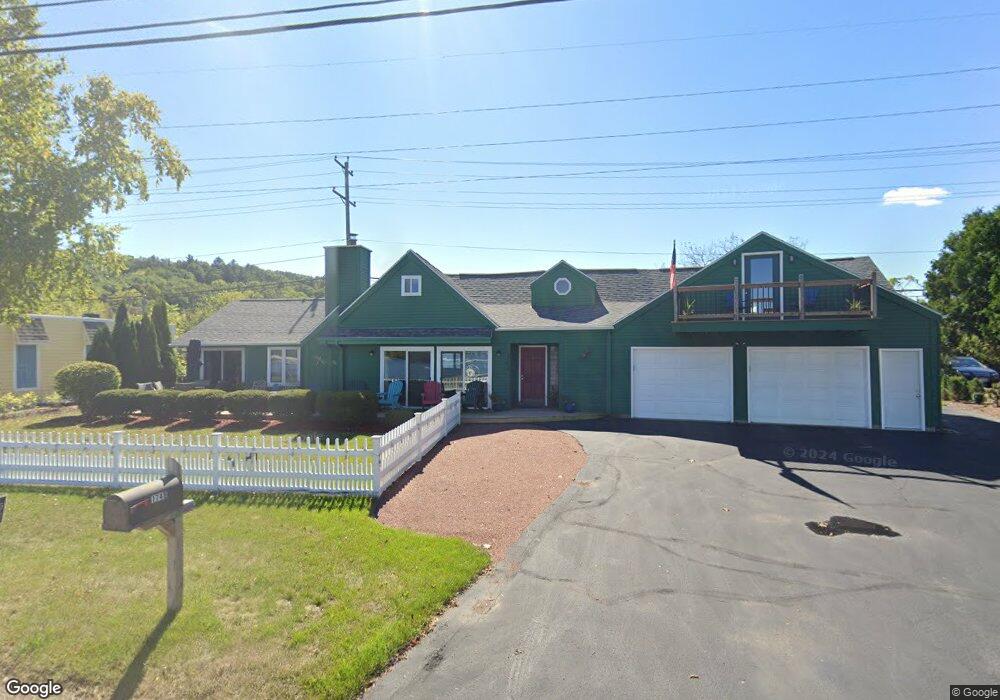 1748 Milwaukee St, Delafield, WI 53018 - photo 1