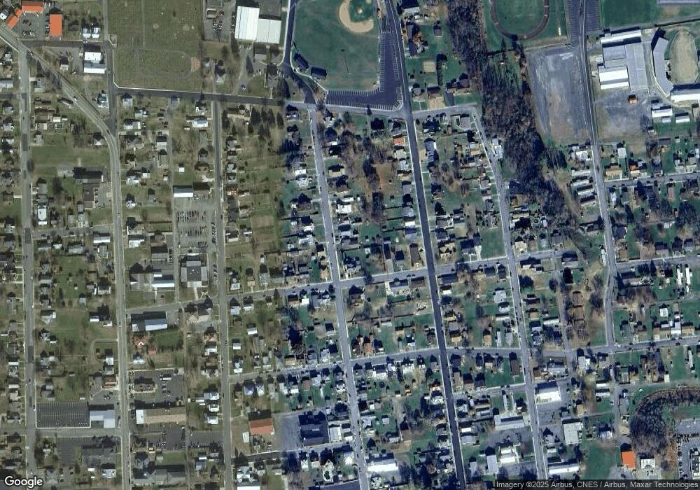 105 Pine St, Petersburg, WV 26847 - photo 1