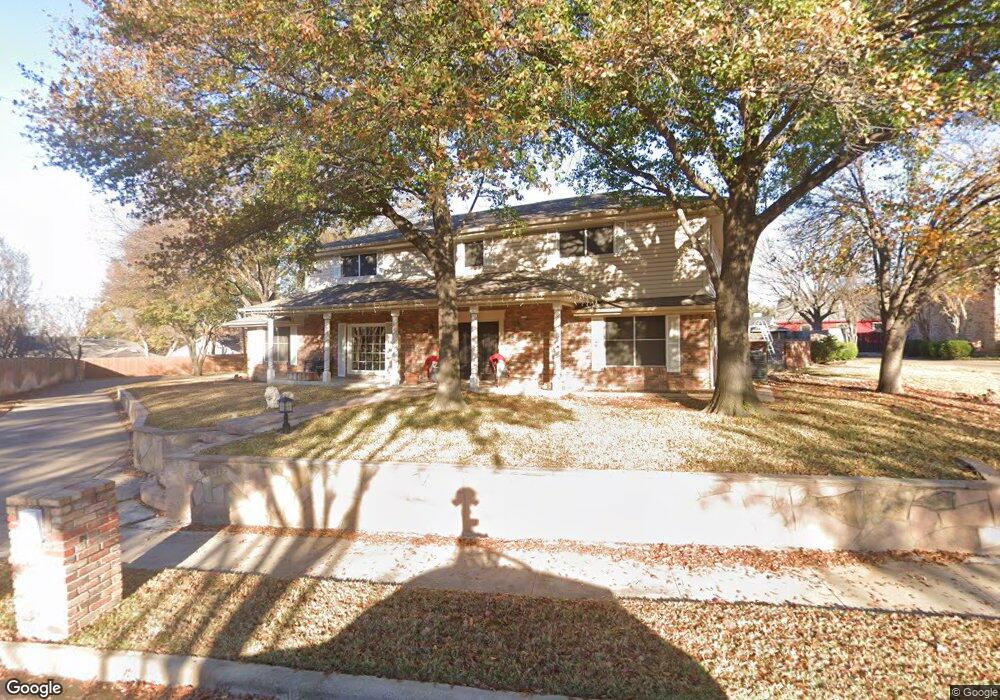 1113 Wildwood Cir, Bedford, TX 76021 - photo 1