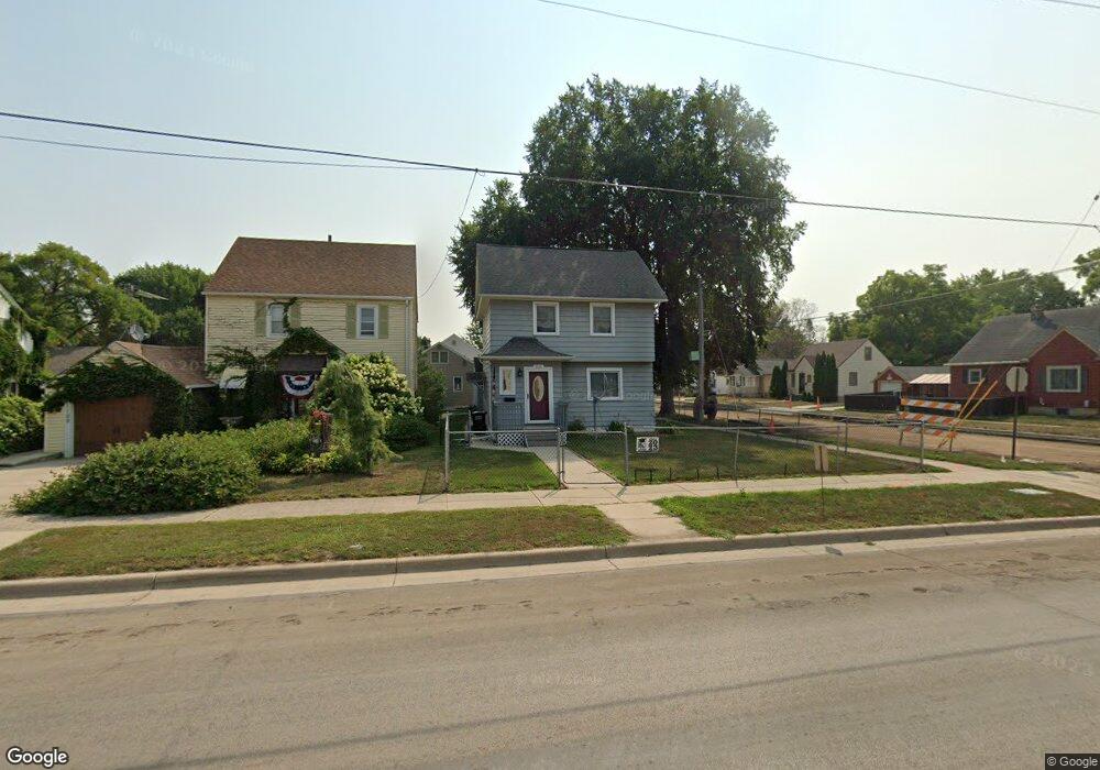 1111 4th St SW, Austin, MN 55912 - photo 1