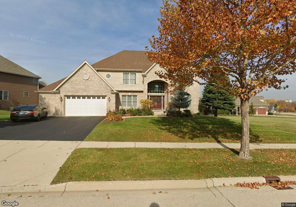 56 Springbrook Ln, Algonquin, IL 60102 - photo 1