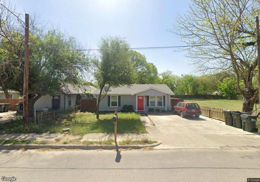 611 Centre St, San Marcos, TX 78666 - photo 1