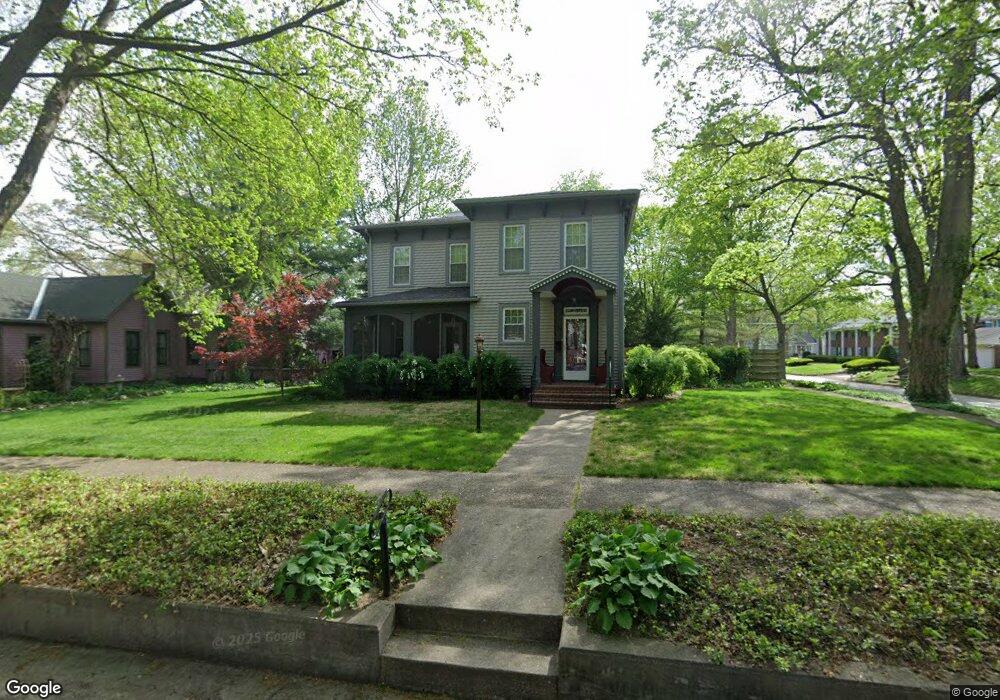 303 Delavan St, Lincoln, IL 62656 - photo 1