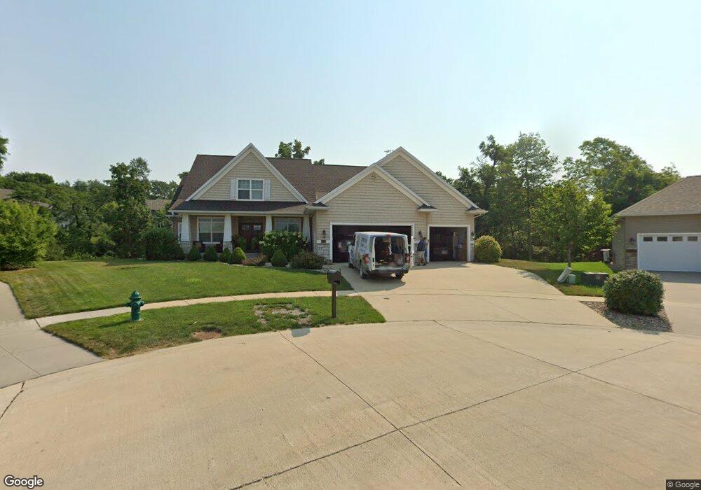 6017 Ushers Ridge Ct NE, Cedar Rapids, IA 52411 - photo 1