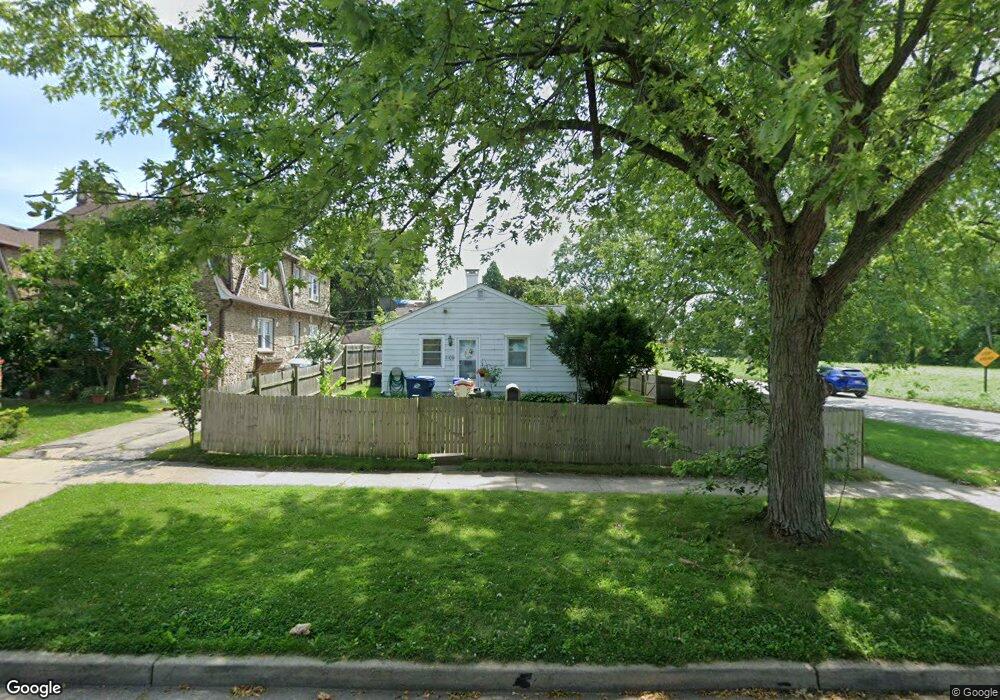 1109 W Atlantic Ave, Waukegan, IL 60085 - photo 1