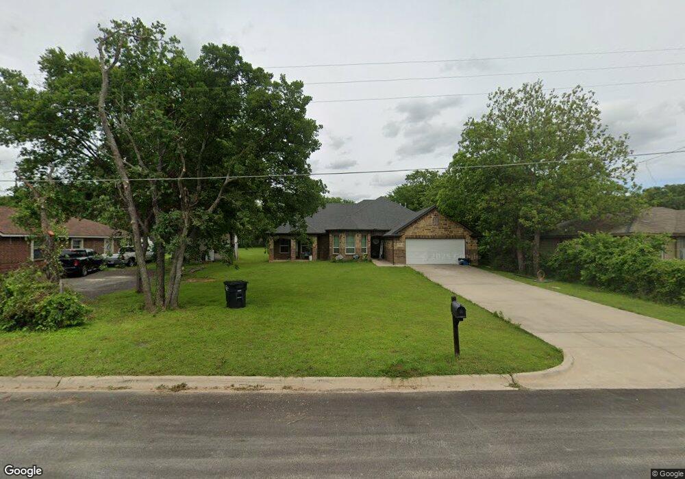 1506 N Wilhite St, Cleburne, TX 76031 - photo 1