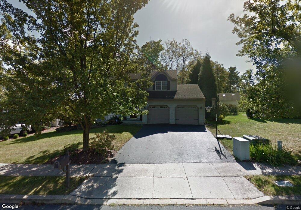 4220 Hunters Run Blvd, Reading, PA 19606 - photo 1