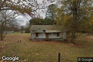 302 S Beech St, Hobgood, NC 27843