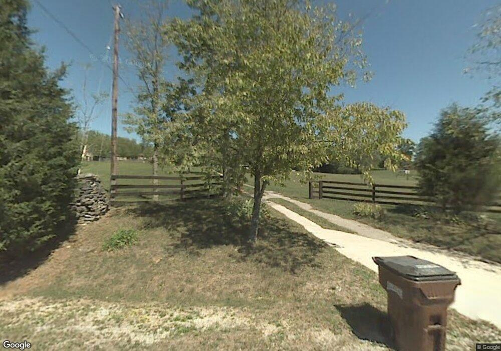 4724 Delaney Ferry Rd, Versailles, KY 40383 - photo 1