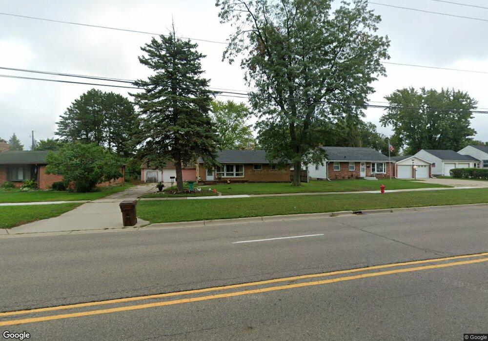 926 N Waverly Rd, Lansing, MI 48917 - photo 1