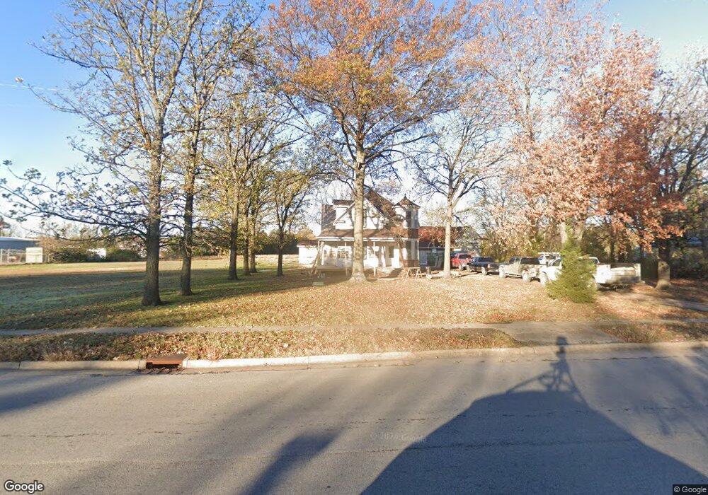 204 N 32nd St, Parsons, KS 67357 - photo 1