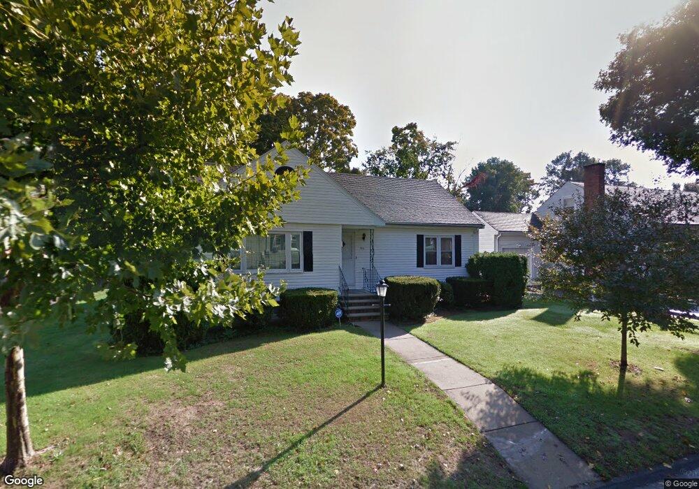 116 Pleasant St, Wakefield, MA 01880 - photo 1