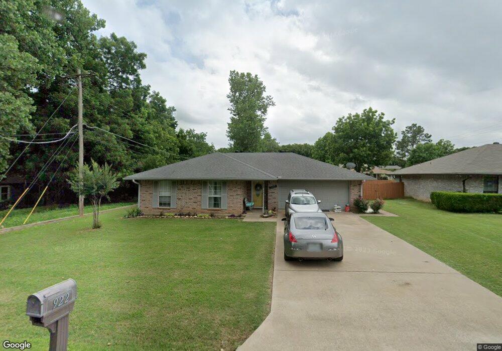 922 Dubois St, Denison, TX 75020 - photo 1