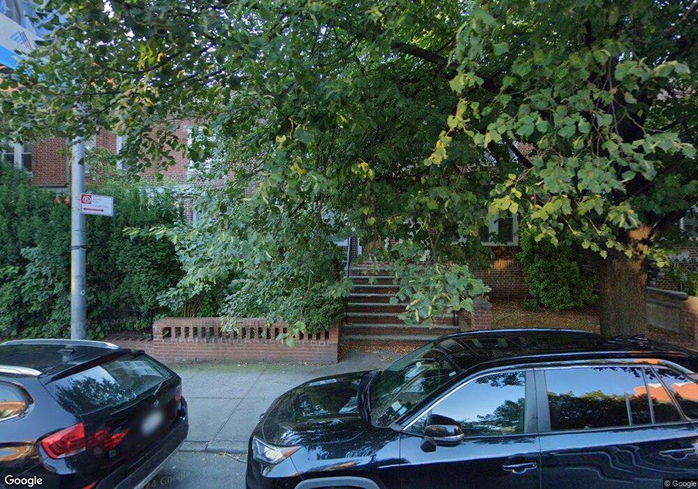 2529 37th St, Astoria, NY 11103 - photo 1