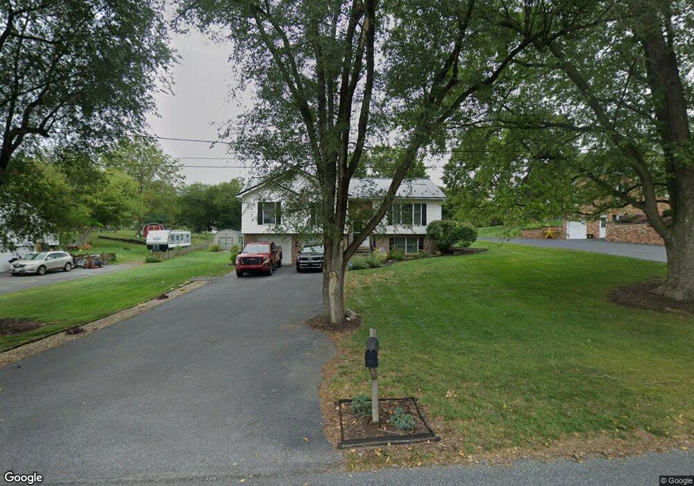 15537 Oak Rd, Waynesboro, PA 17268 - photo 1