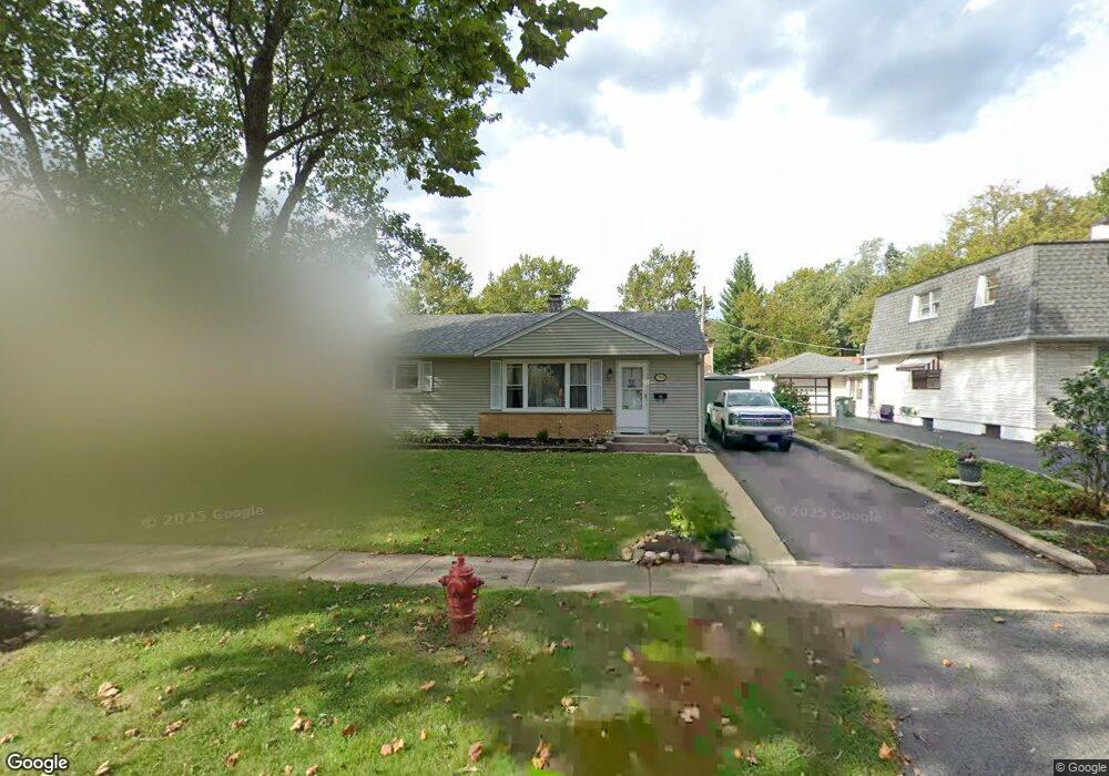 2902 Starling Ln, Rolling Meadows, IL 60008 - photo 1