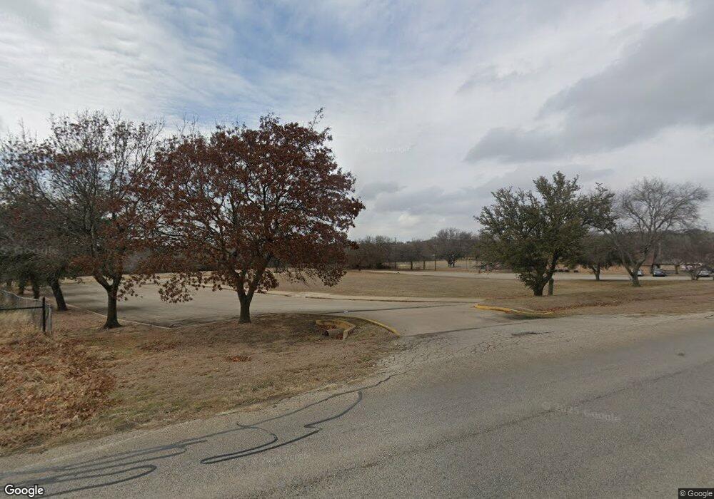 1802 S Bowie Dr, Weatherford, TX 76086 - photo 1