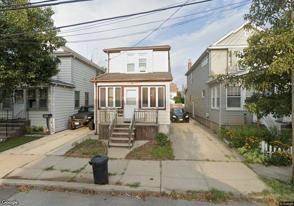 9244 246th St, Floral Park, NY 11001 - photo 1