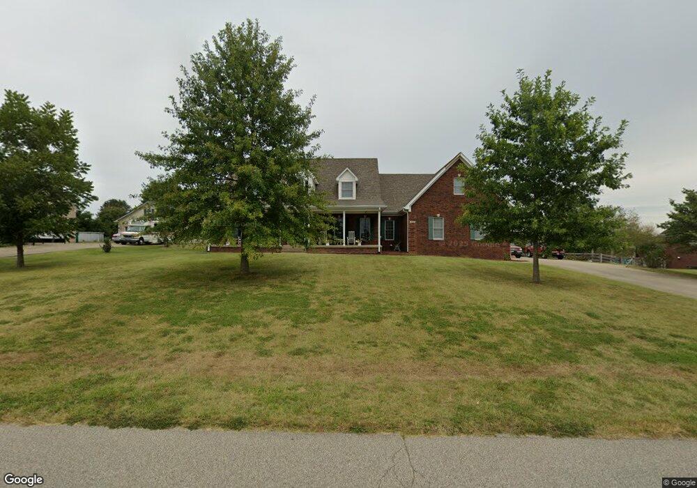 256 Grand Ave, Shepherdsville, KY 40165 - photo 1