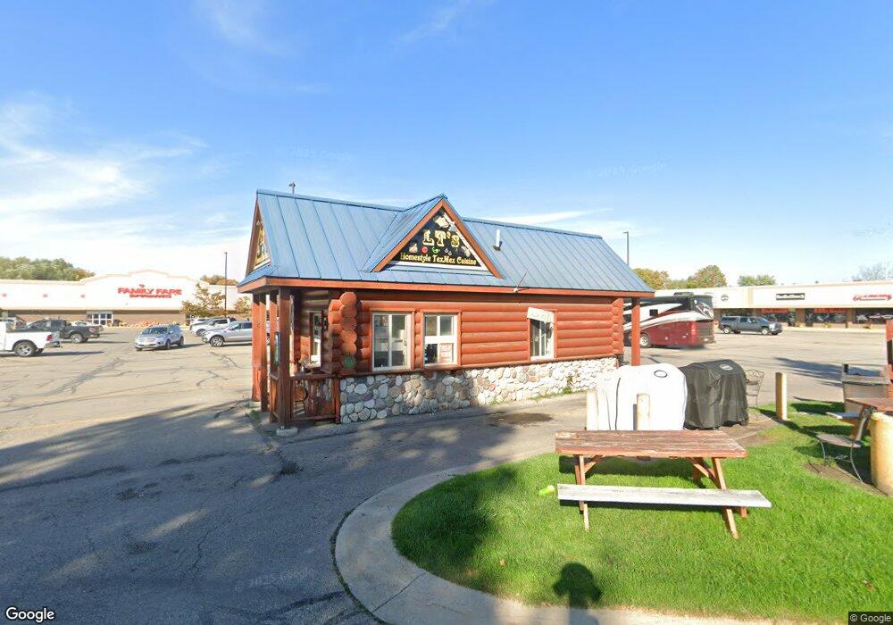 105 M-66 N, Charlevoix, MI 49720 - photo 1