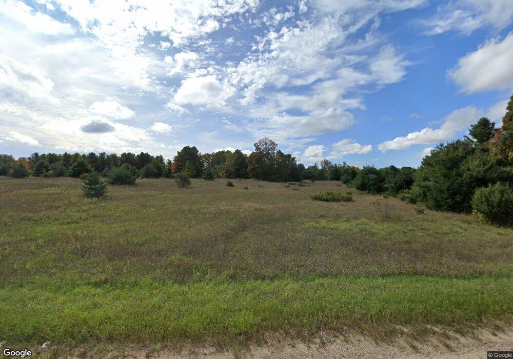 165 M 66 N, Charlevoix, MI 49720 - photo 1