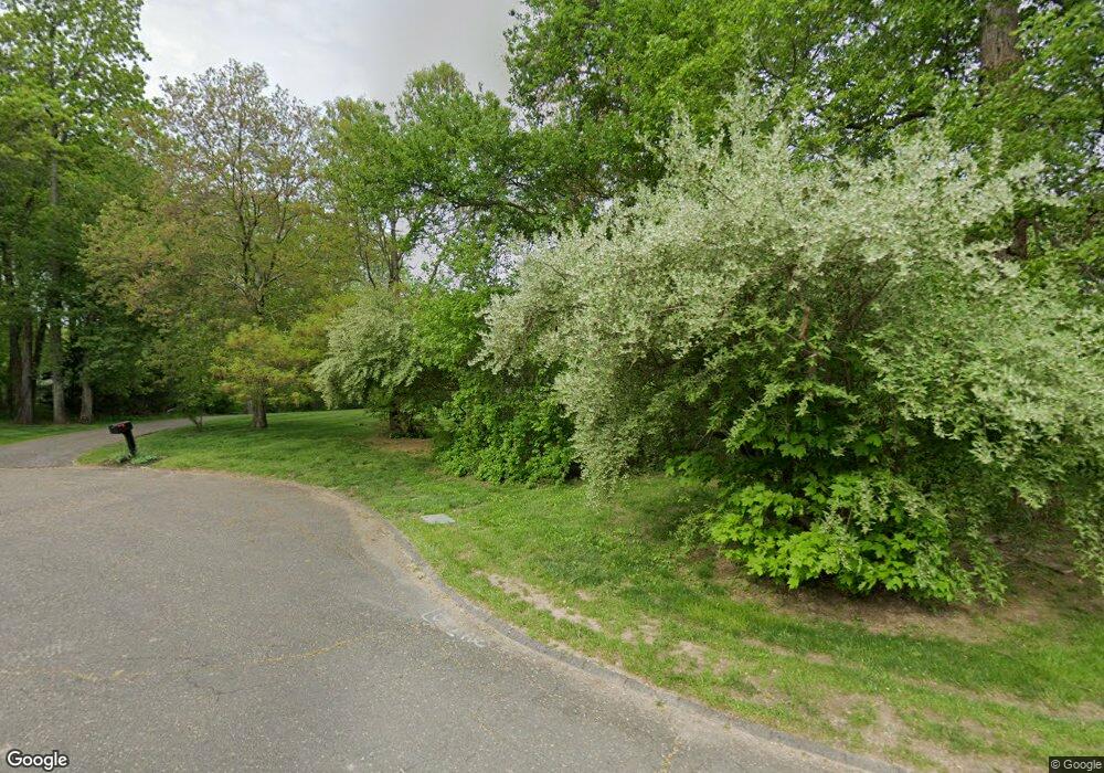 5 Hill Cir, Trumbull, CT 06611 - photo 1