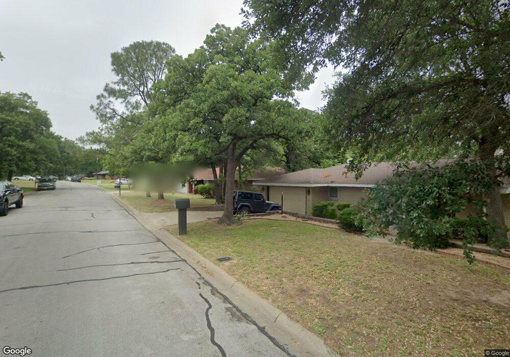 617 Evandale Dr, Bedford, TX 76022 - photo 1