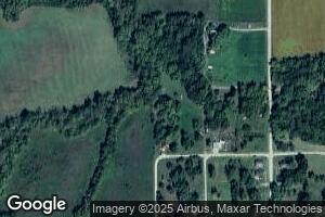 408 E 1st St, Laredo, MO 64652