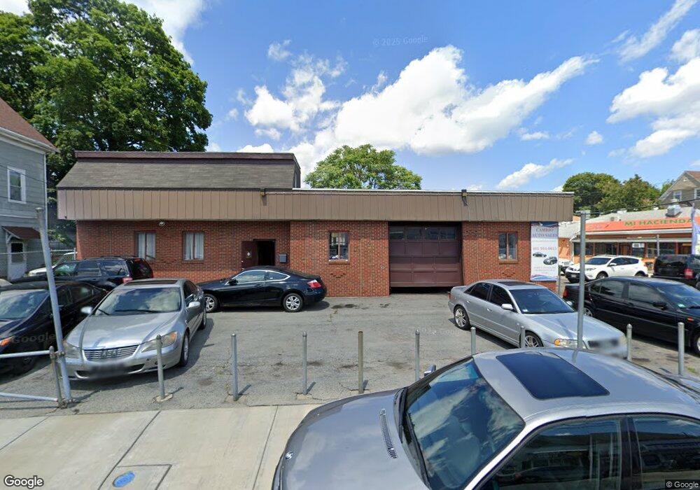 615 Plainfield St, Providence, RI 02909 - photo 1