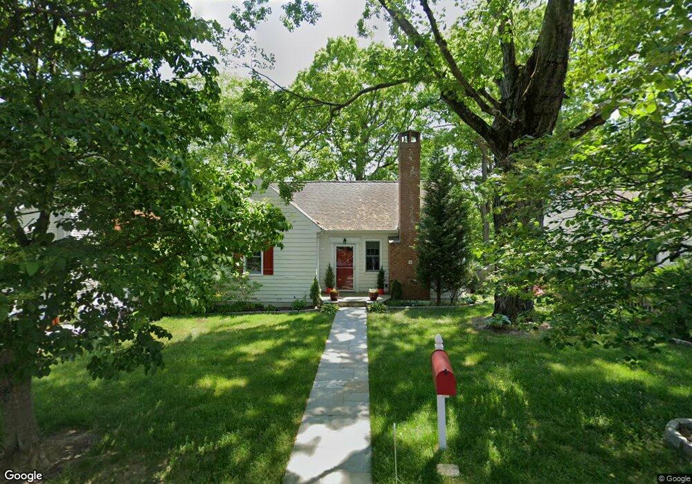 4 Riverview Ct, Greenwich, CT 06831 - photo 1