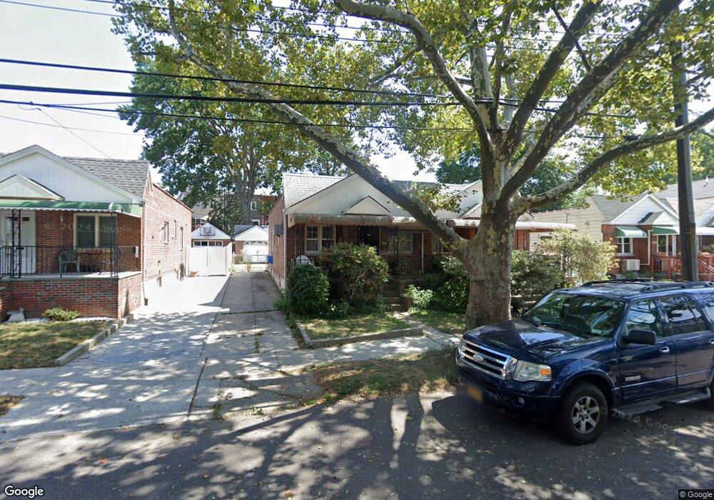 5353 61st St, Maspeth, NY 11378 - photo 1