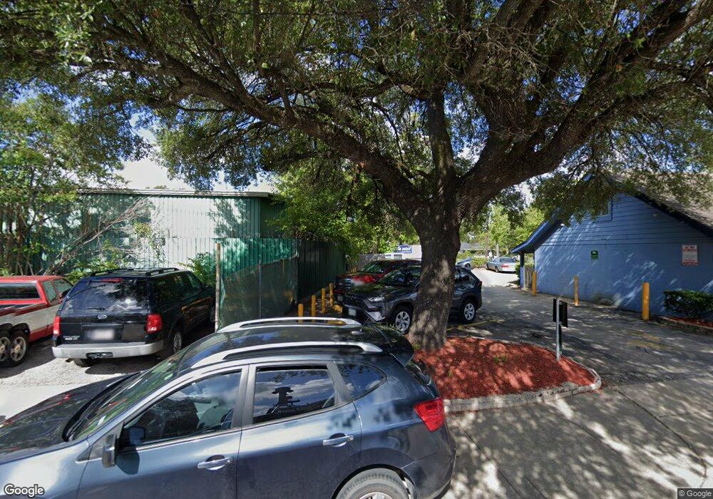 90 Melbourne St, Houston, TX 77022 - photo 1