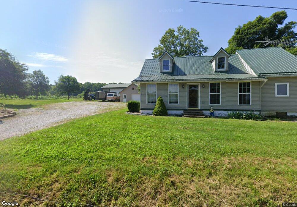 218 E Scotland Newberry Rd, Bloomfield, IN 47424 - photo 1