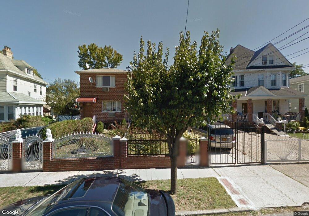 198-36 Carpenter Ave unit 2nd Fl, Hollis, NY 11423 - photo 1