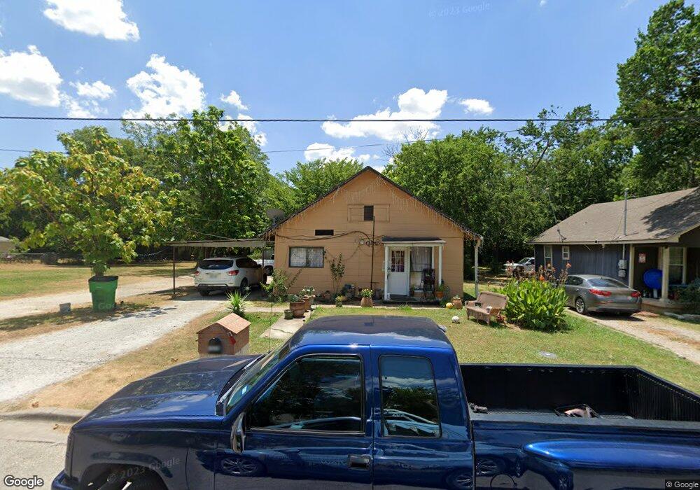 1614 Belcher St, Gainesville, TX 76240 - photo 1