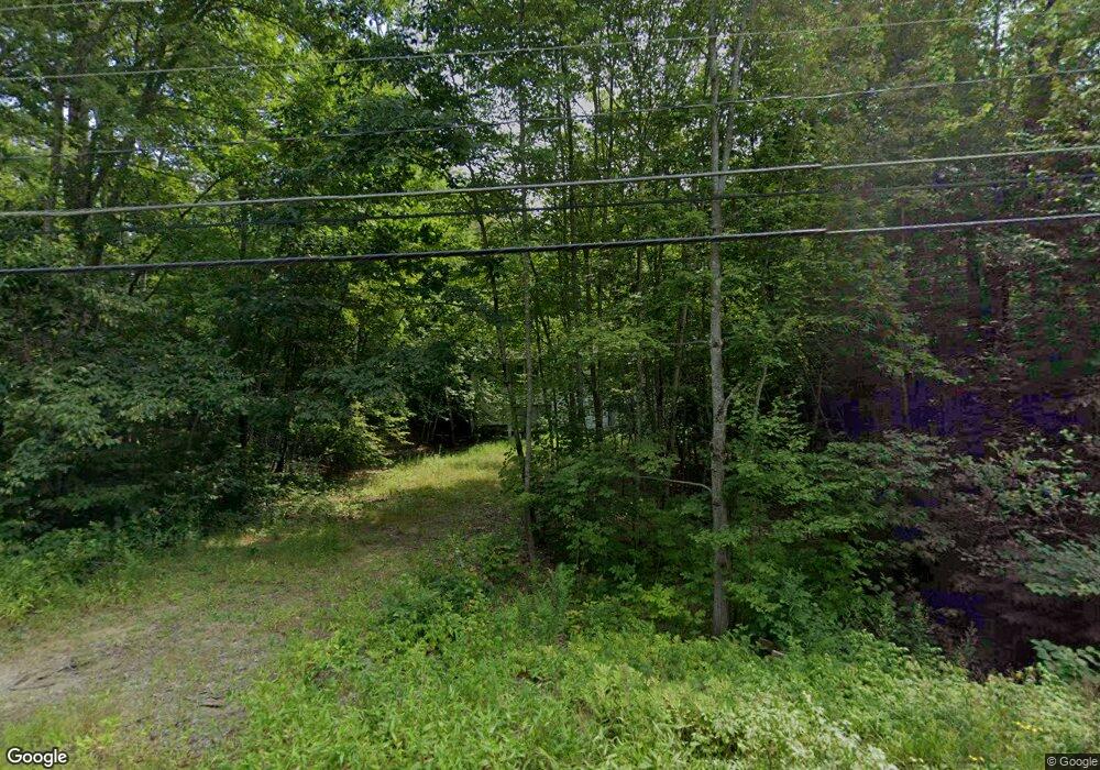 559 Pequawket Dr, Conway, NH 03818 - photo 1