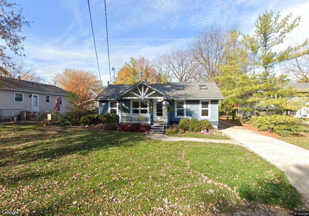 323 Ramble Rd, Lake In the Hills, IL 60156 - photo 1