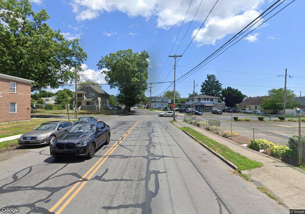 395 Granfield Ave unit 3 D, Bridgeport, CT 06610 - photo 1